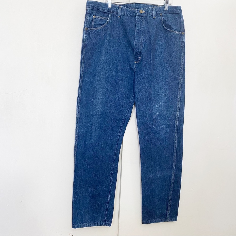 WRANGLER Rugged Wear Outdoor heavyweight jeans size 42 Waist 35” inseam